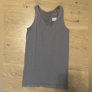 Athleta Gray Vented Athletic Tank Top - Small